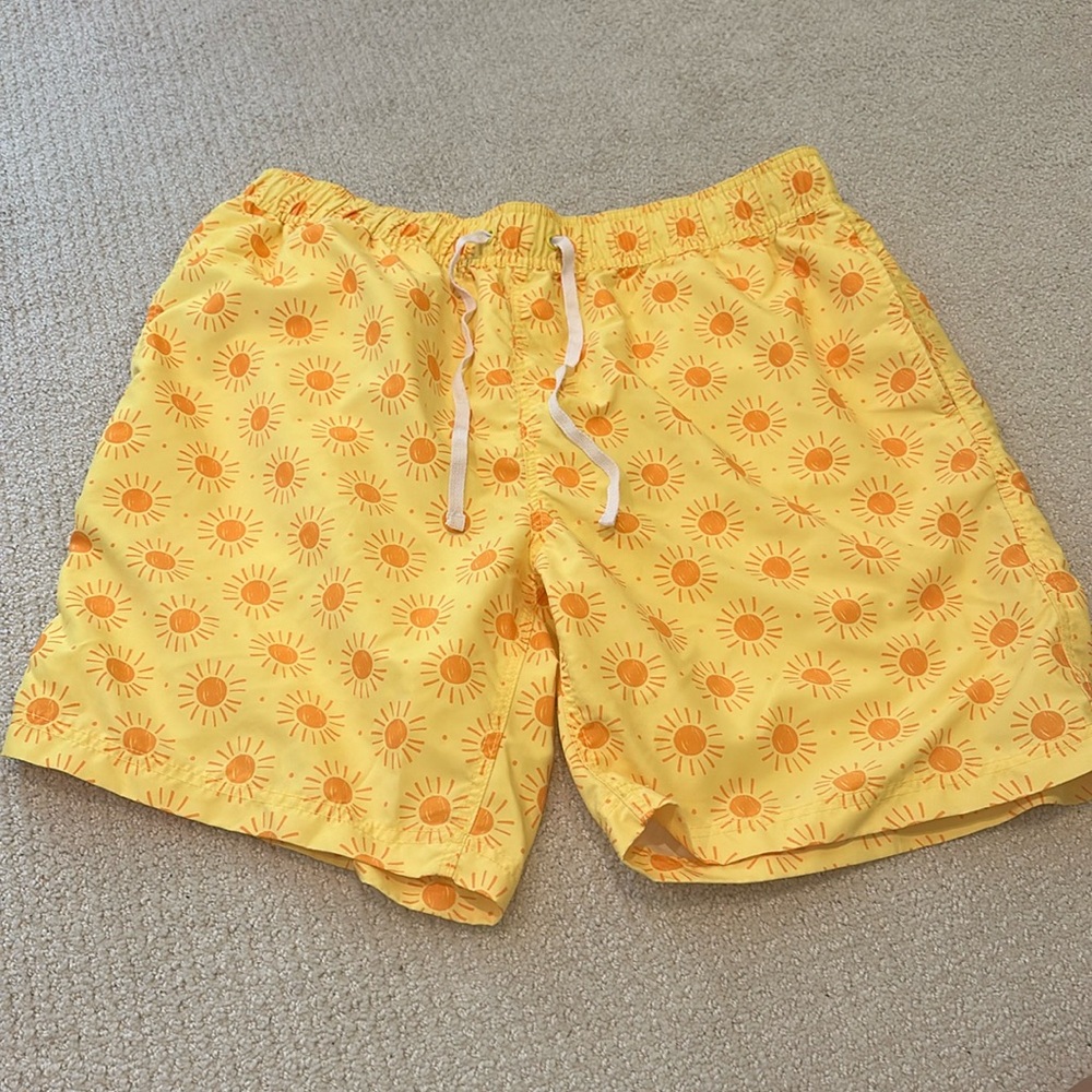 Men’s swim trunks